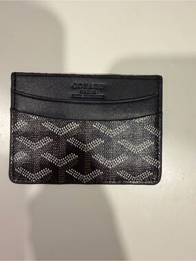Card holder image